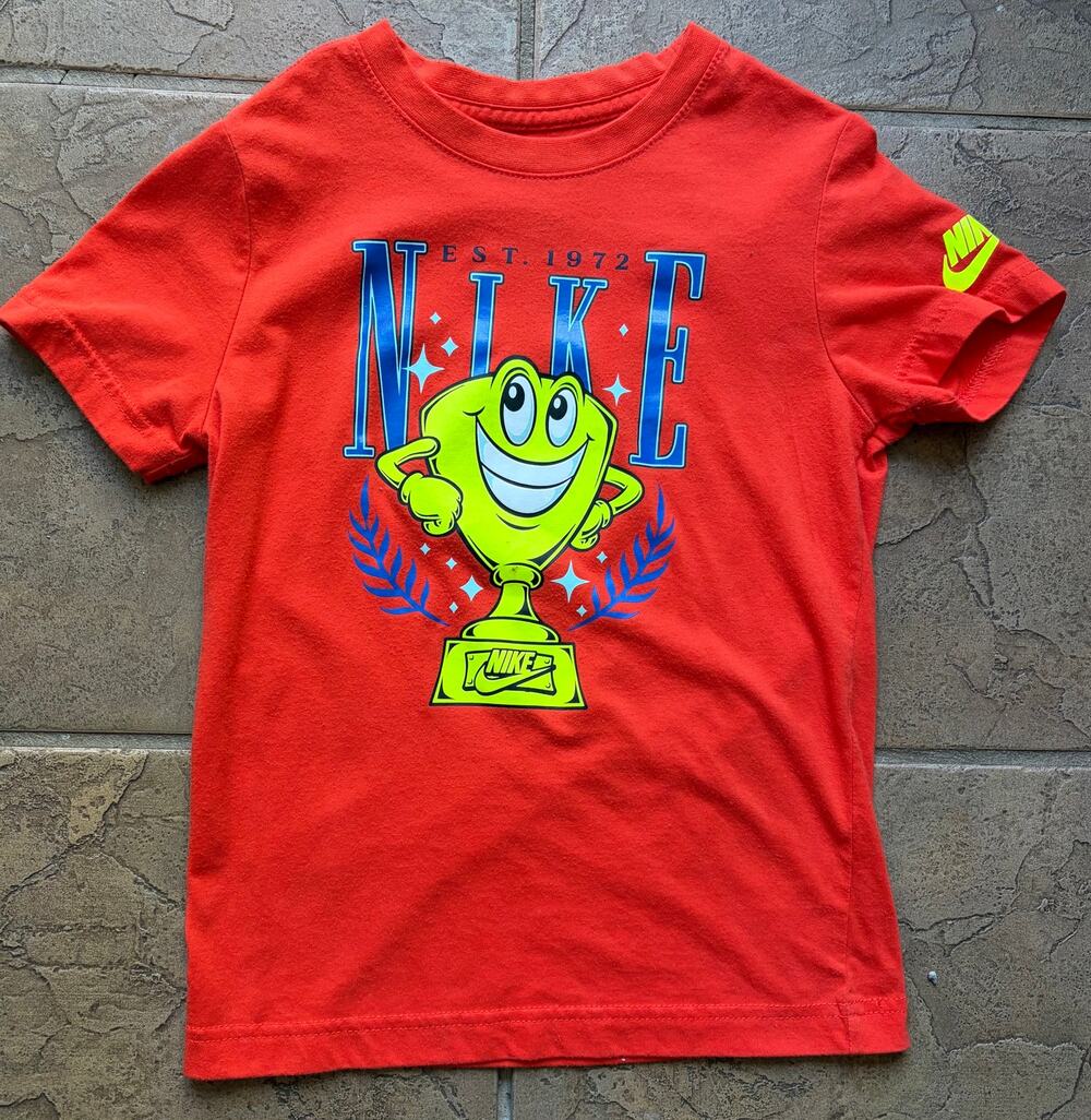 Nike Kids Trophy Graphic T-Shirt Red Neon Swoosh Size 7 Boys 6-7Y
